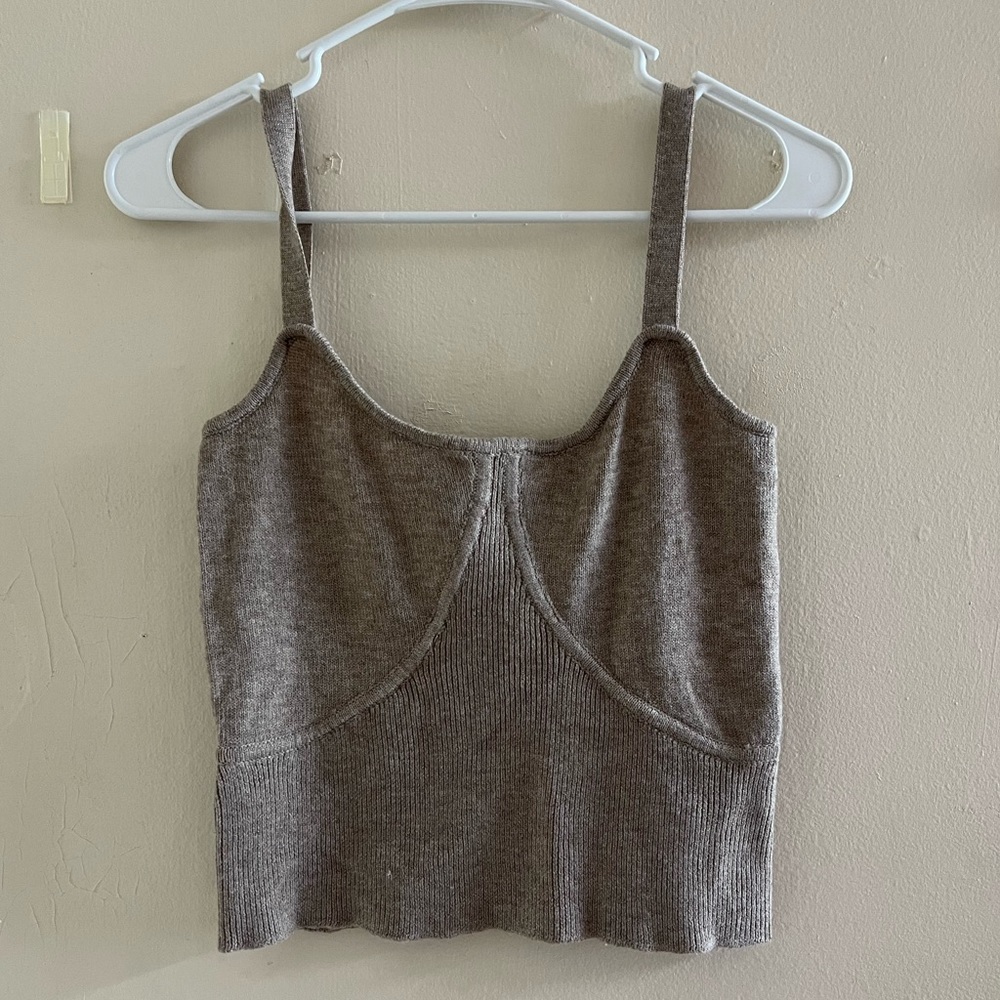 Lulu’s cropped brown tank